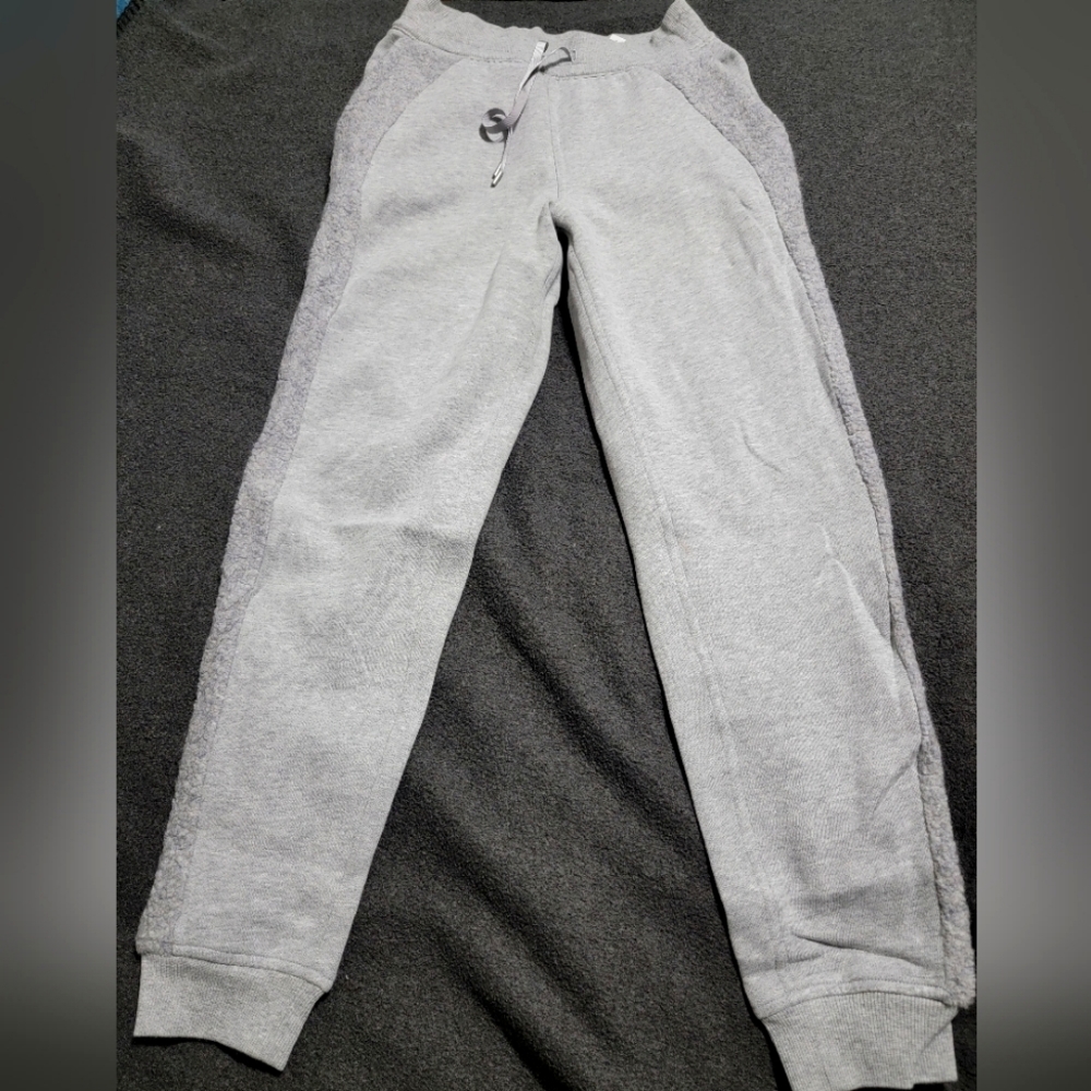 Lululemon Scuba Jogger Siza 4 Heather Gray